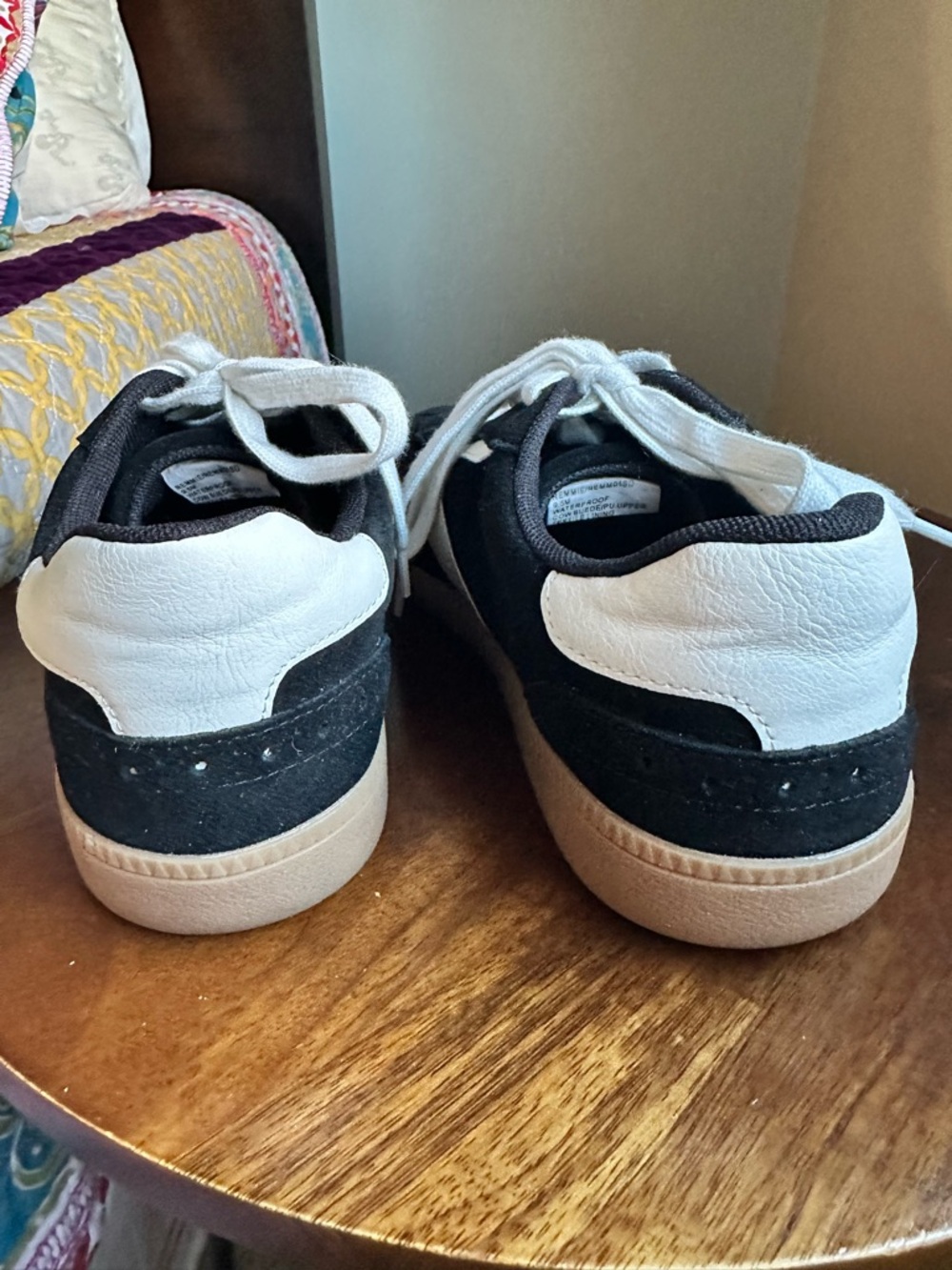 Blondo Remmie Black Suede Waterproof Sneakers Sz 9.5 NWOB - Picture 4 of 10